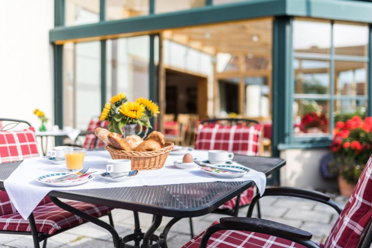 Hotel Stegner Rödelsee Dış mekan fotoğraf